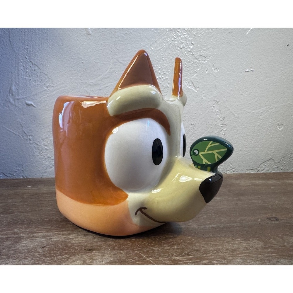 Zak Designs Sculpted Ceramic Bingo Mug Walking Leaf On Nose  15Oz Coffee Mug NWT